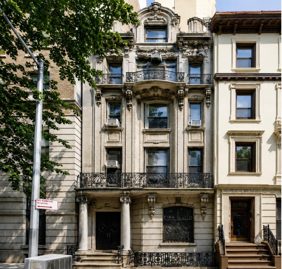294 Riverside Dr